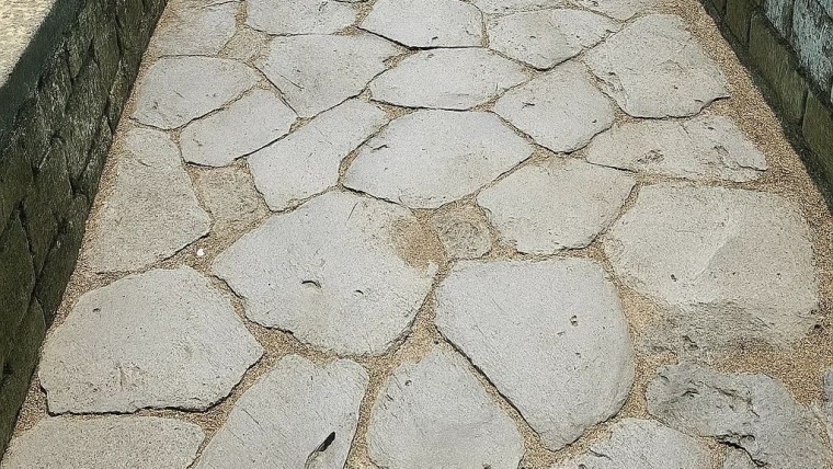 Strada-Basolata-Romana-dettaglio